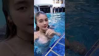 Tiktok viral kuenzy tembem di kolam renang #short #shorts #trending