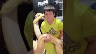 Kids Handling Giant Snakes!