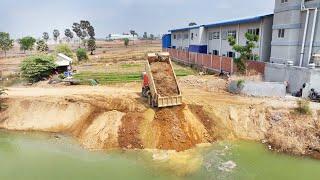 Extreme Construction Site Pushes Machines to the LIMIT