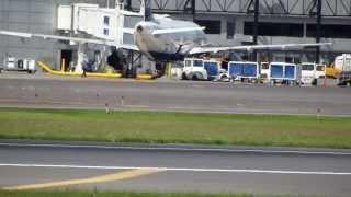 JetBlue A320 Turnaround Timelapse [HD]  Ground Crew & Pilot Pre-Flight