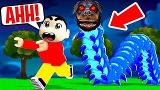 I Became WORLD'S BIGGEST CENTIPEDE to RULE the ROBLOX with SHINCHAN and CHOP