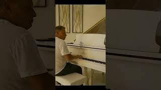 Scott Storch playing Iconic songs on piano sounds amazing  #leanback #drdre #stilldre #lilwayne