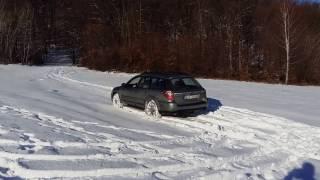 Subaru Outback H6 in new snow (soft smooth acceleration)