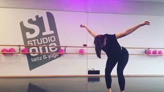 YOGA FLOW DANCE mit Daniela Mühlbauer im Studio One München