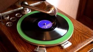 Columbia Grafonola Gramophone playing Bob Crosby