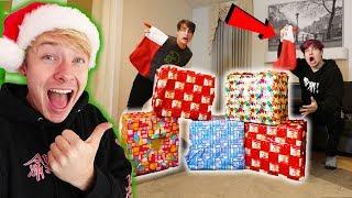 Don't Choose The WRONG Christmas PRESENT Challenge! | Sam Golbach