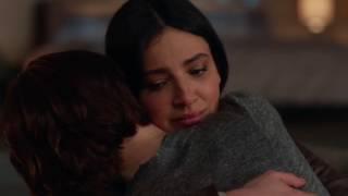 Supergirl 2x17  Alex & Maggie