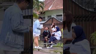 BOLEH PEGANG SUSU NYA ?  #prank #viral #fyp #trending #susu #viralvideo