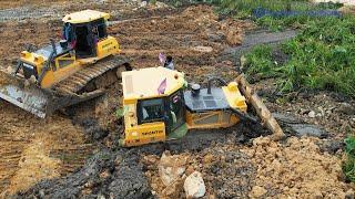 Amazing recovery bulldozer stuck in deep mud - អាប៉ុលធំជាប់ផុងក្នុងភក់ជ្រៅ