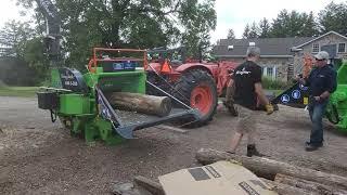 HM 6-300 Chipper in Action - Heizomat Product Demos