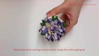 Flower Piping Tip: How to pipe a Violet - Floral Cupcake