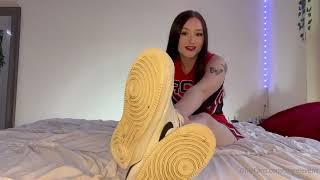 ￼   Cute Feet Soles Toes JOI