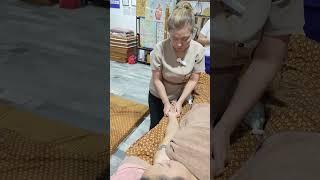 นวดแขน นวดน้ำมันรีดเส้น#ครูสุพัทยาสอนนวด #massageschool