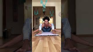 How Women Stretch and Split on Instagram - 078 - natonthemat - Yoga/Ashtanga Teacher 