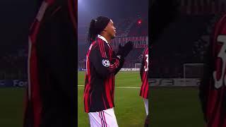 Ronaldinho | AC MILAN