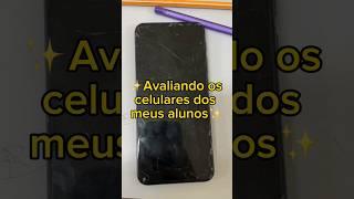 Avaliando os celulares dos meus alunos 2  #shorts #professora #aluno