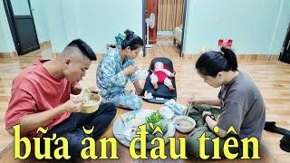 Bữa Cơm Đầu Tiên Cùng Ba Mẹ Con Ở Nhà Mới | Thảo - Em Gái Sapa TV