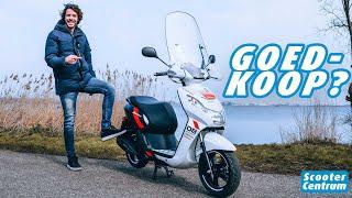 RIJTEST - PEUGEOT KISBEE 2021 - BESTE GOEDKOPE SPORTIEVE SCOOTER?