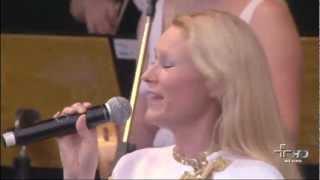 Abba - Dancing Queen (Virada Cultural - São Paulo 16.05.2010) (Full HD)