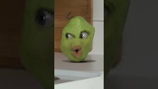 Wonky Pear gets wonkier every time Annoying Orange talks