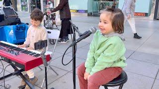 This 3-year-old SINGER AMAZED everyone | Moon River - From "Breakfast at Tiffany's"