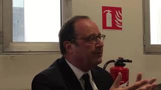 Hollande en dédicace à Angoulême