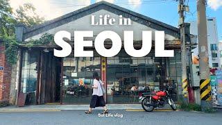 Rainy days in Seoul ️| aesthetic cafes, LP bar, easy home cooking & baking | Life in Seoul VLOG