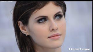 Top 20 most beautiful images of Alexandra Daddario and cutest eyes - I know I share