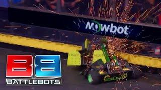 SAWBLAZE vs WHIPLASH | Season 5 | BattleBots Throwback Fights