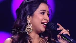 Shreya Ghoshal & Sonu Nigam:Main Hoon Na Title Track Live Duet Performance In KBC By Shreya~SonuJodi