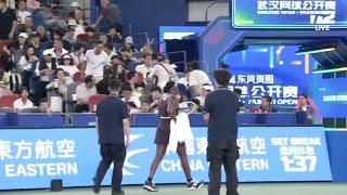 DRAMA ON COURT: COCO GAUFF RUSHES TO LOCKEROOM VS SABALENKA | OCTOBER 12, 2024 WUHAN OPEN SEMIFINAL