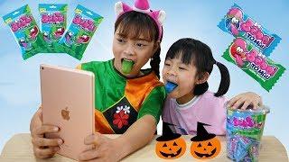 Playing making up game with bigbabol gummy candy in halloween holiday, funny  AnAn ToysReview TV 