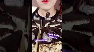 Sowon ASMR chocolate Oreo cookies and cream cheesecake mukbang bites only #shorts #viral #fyp #new