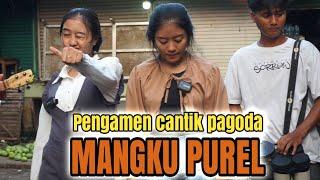 Heboh pengamen cantik pagoda..!!!mangku purel auto goyang tipis tipis