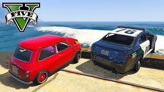 GTA V Online: POLICIA vs LADRÃO - A VIATURA caiu no MAR!!!