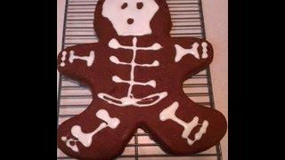 Giant Skeleton Gingerbread Cookie with CookingAndCrafting