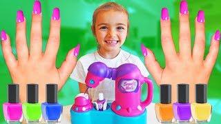 Las Ratitas se pintan las uñas en colores pretend play shopping nail polish for kids