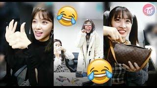 Hashtag TWICE funny moments - " Guess how many lipsticks in their pouch "(ENG SUB)