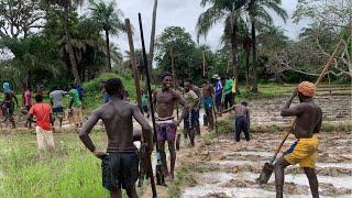 APRES UN DURE LABEUR ON DENSE LE KUMPO KAFOUNTINE