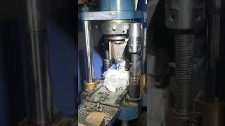 Gear compaction_Powder metallurgy