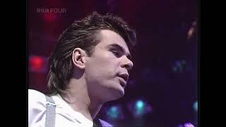 NIK KERSHAW - The Riddle (Top Of The Pops, 29.11.1984)