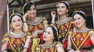 PESONA KECANTIKAN GADIS DAYAK