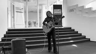 Lilly van Jansen  - Smiling but Gone - Die Radio Kiepenkerl Bandtreppe