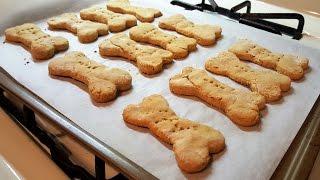 How to make healthy and easy dog treats cookies (Video in action)