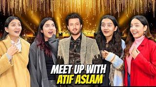 Atif Aslam Ny Poora Cinema Book Karwa Lia|Finally Dream Pura Hogaya|Celebrity Night|Sisrology