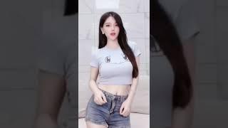 Vinse Model Cantik Asal Korea