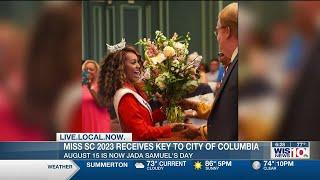 Miss SC 2023 receives key to City of Columbia