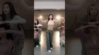 TWICE 트와이스 Nayeon 나연 "Set me Free" Moving Ver.  #shorts #nayeon  #나연 #setmefree