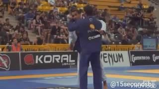 Amazing Jiu Jitsu Moment. Romulo Barral X Leandro Lo