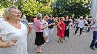 20.07.24г..."РЫЖАЯ"... звучит на танцполе в Гомельском парке Луначарского...